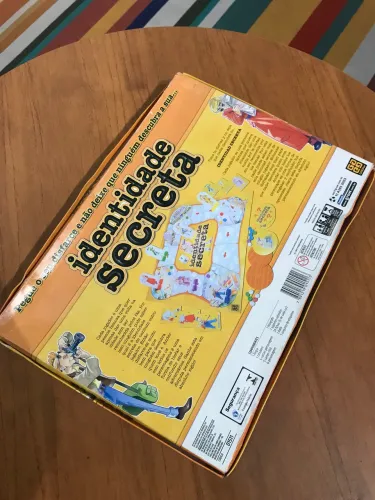Jogo Identidade Secreta Grow anos 90
