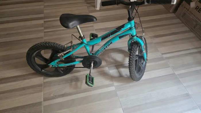 Bicicleta aro 16 bem conservada