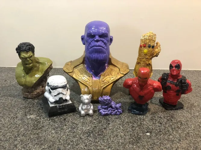 Kit Heróis em Gesso