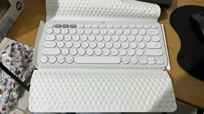 Teclado logitech nunca usado, na caixa 