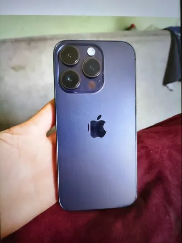 iPhone 14 Pro 256 gigas semi novo