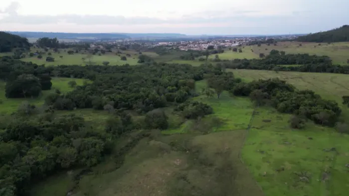 Chácaras/Sítio a 1,5 km de Cassilândia - Água e Vista