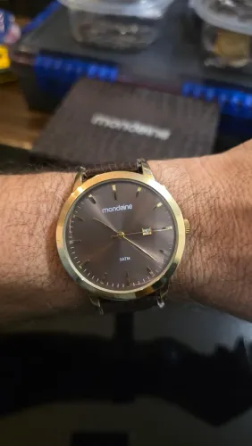 Relógio Masculino Mondaine 48mm dourado marrom tabaco pulseira couro costurado com estojo