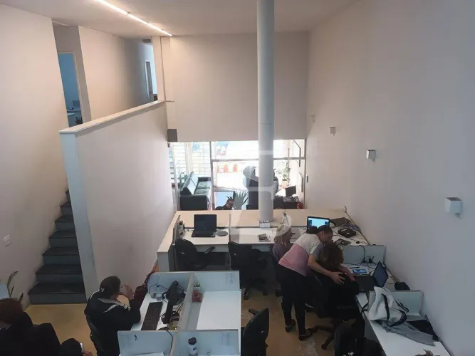 Casa Comercial à Venda na Vila Andrade/Panambi 250m2 5 salas; 2 salões; Aceita Permuta