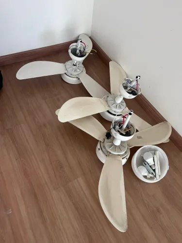 Doa-se ventiladores de teto