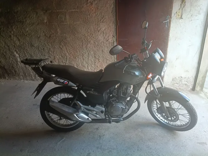 É uma fan 150 Mix primeiro dono