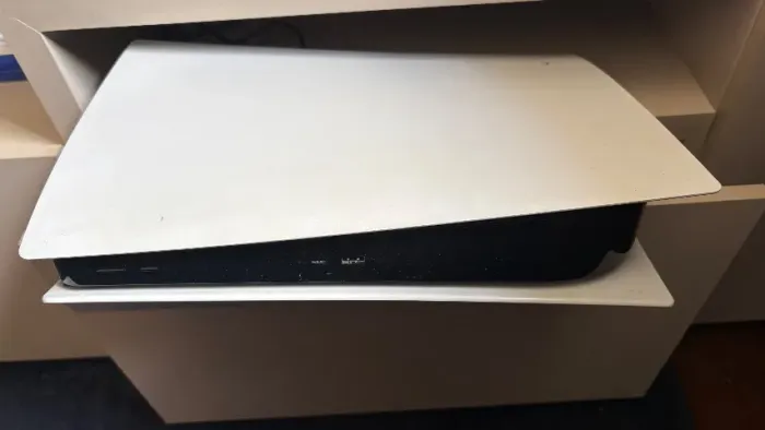 PS5 Fat com mídia física 825Gb