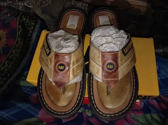 Chinelo Caterpillar CAT Masculino em Couro Original com Caixa