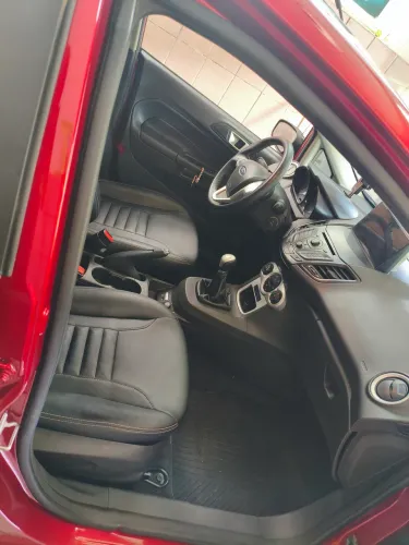 Ford Fiesta SEL 1.6 16V Flex Mec. 5P 2017