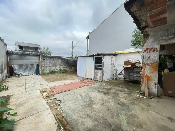 Imóvel para aluguel e venda tem 300 metros quadrados em Jardim Cacique - Suzano - SP