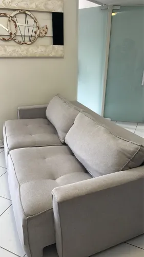 Sofá retrátil de linho