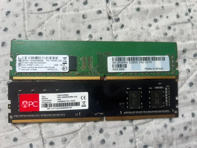 Memória DDR4 4GB 2400MHz em perfeito estado