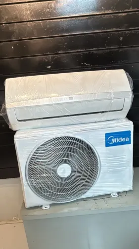 Ar-Condicionado Split Springer Midea 9.000 BTUs Convencional seminovo