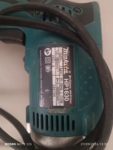 Furadeira de impacto Makita