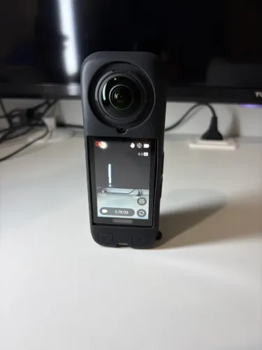 Insta360 X4 Combo com Bateria Extra