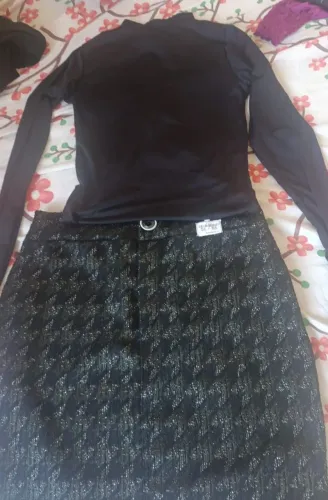 Roupa nova ,semi nova.
