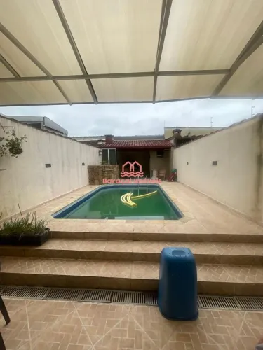 Sobrado 3 suítes com piscina e churrasqueira Locação R$ 6.500 mil Tupi PG
