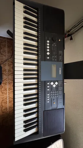 Teclado piano psr e333 Yamaha 