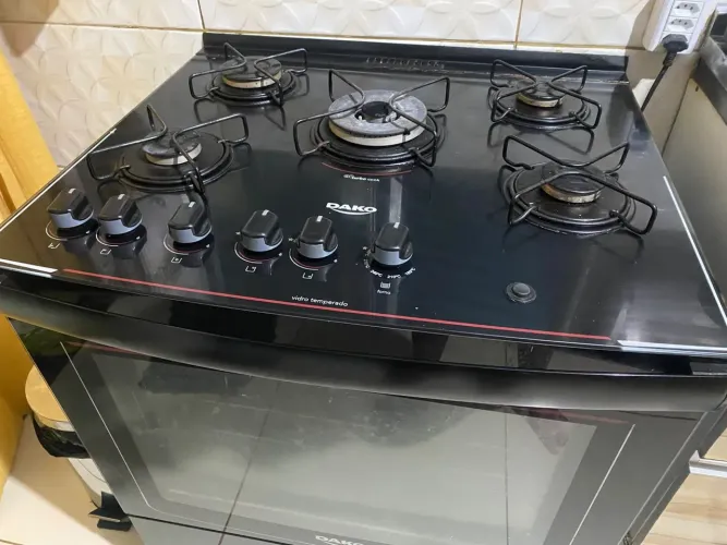 Vendo fogao dako super forno.