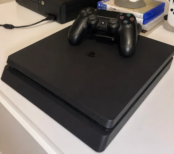 PS4 Slim 1TB + 1Controle | Muito Conservado