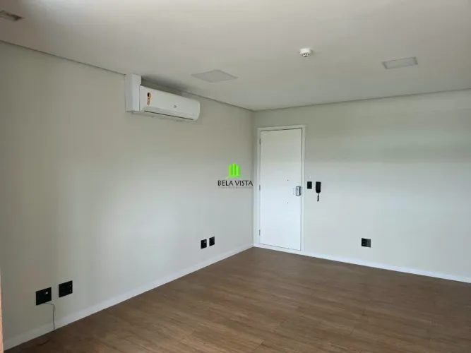 Sala Comercial - 23 m²