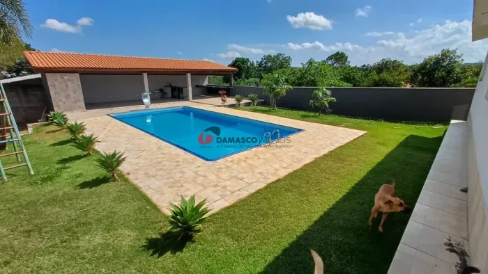 Chácara em Jardim Cananéia