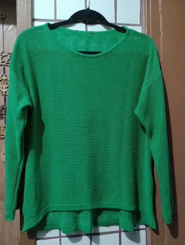 Blusa em linha detalhe nas costas M