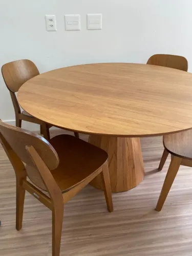 Mesa e cadeiras tramontina