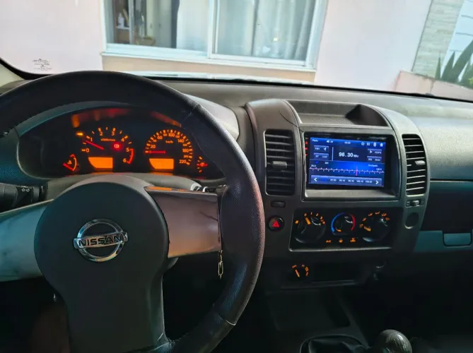 Nissan Frontier XE CD 4X4 2.5 TB Diesel 2012