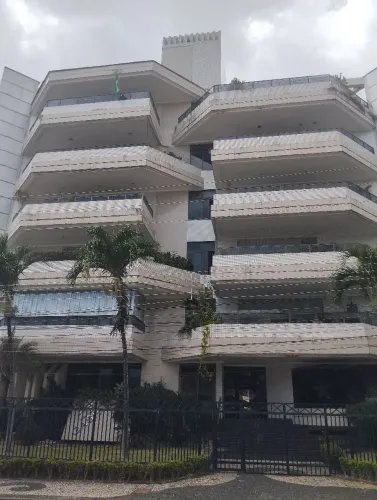 APARTAMENTO COBERTURA NO EDIFÍCIO ZIZI GASPAR