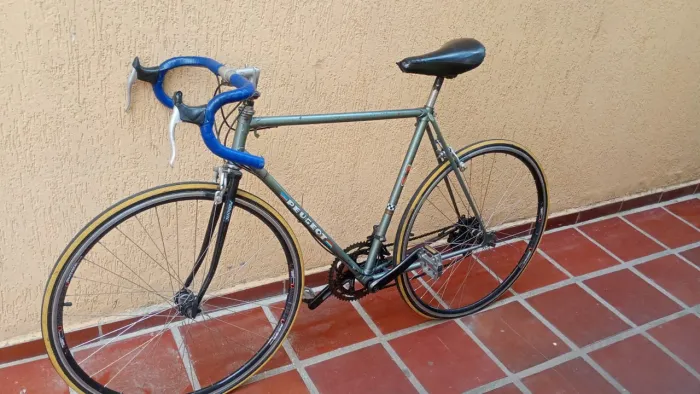 Bicicleta Peugeot corrida antiga