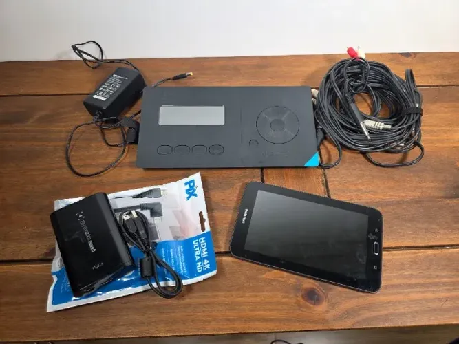 Cerevo LiveWedge + Cabos + Placa Elgato Game Capture HD + Tablet Samsung