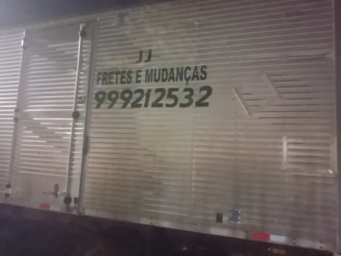 Faço fretes e mudanças!
