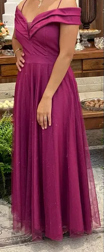 Vestido de festa fúcsia
