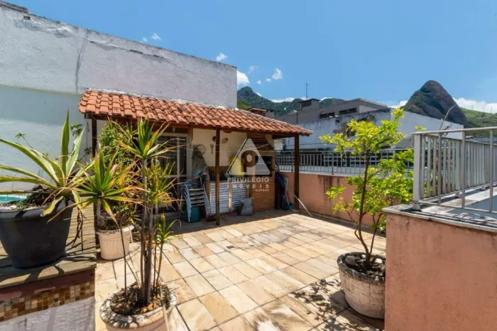 Cobertura com 3 quartos à venda, 210 m² por R$ 690.000 - Grajaú - Rio de Janeiro/RJ
