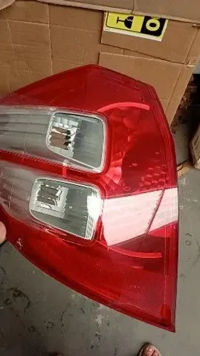 Vendo lanterna traseira Honda Fit até 2015