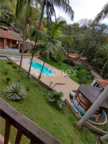 Casa comercial à venda com 400 m² em Luiz Fagundes, Mairiporã