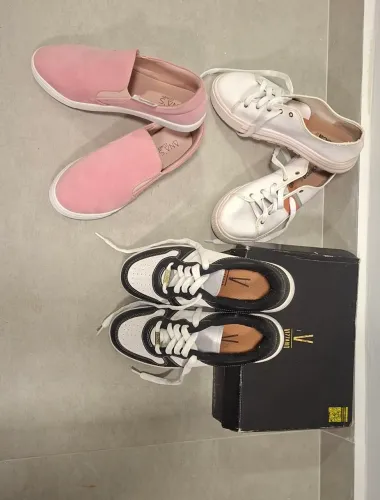3 pares de tênis (ler anúncio)