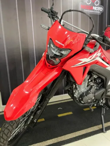 HONDA TORNADO 2024/2025 