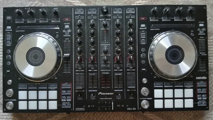 Pioneer DDJ-SX com Case