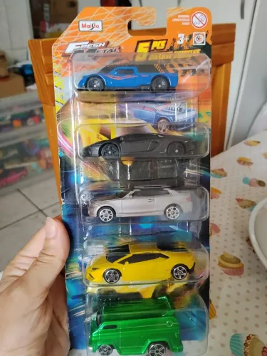 Carrinho Maisto (Pack).