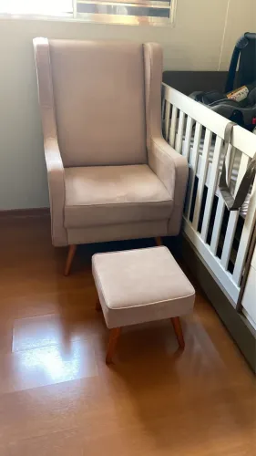 Poltrona de descanso / amamentação