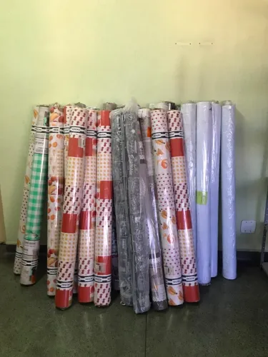 [QUEIMA ESTOQUE] Rolos de Toalha de Mesa Estampado e Bordados