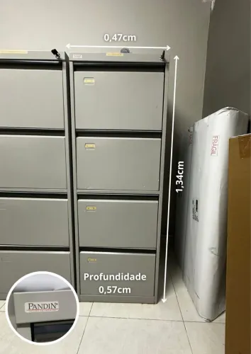 Arquivo de ferro marca Pandin para escritório