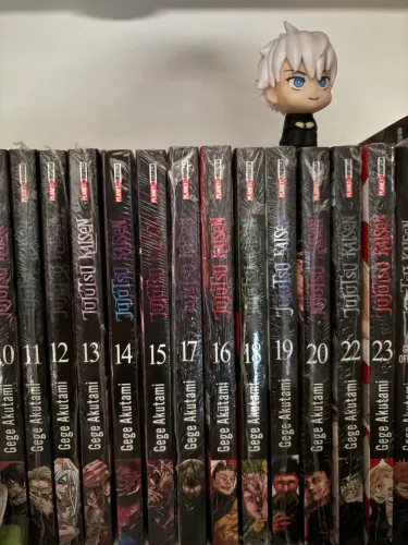 Mangas avulsos de jujutsu Kaisen Lacrados