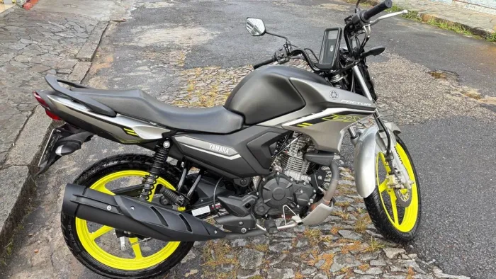 Yamaha Factor DX 150 2026 - Apenas 3.420 km - Impecável! Troco por carro