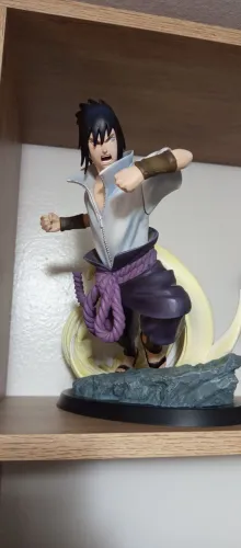 Figure Sasuke Uchiha, vale do fim, Naruto, linda e detalhada.