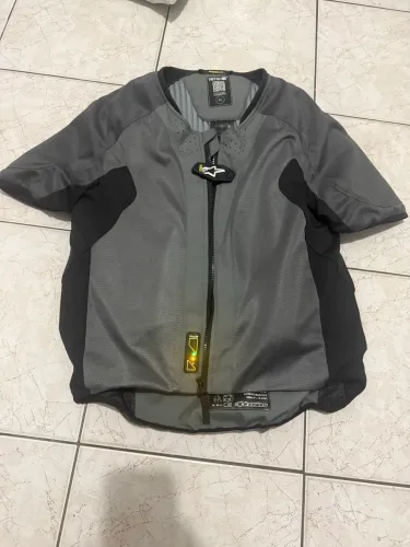 Airbag Alpinestars Tech-air 5. Usado poucas vezes e em ótimo estado de conservação.