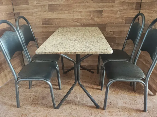 Mesa de cozinha ENTREGO