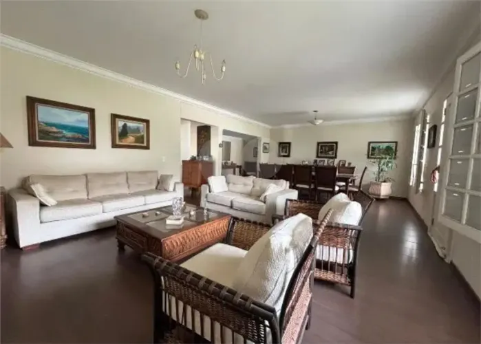 Sobrado à venda - Country Club